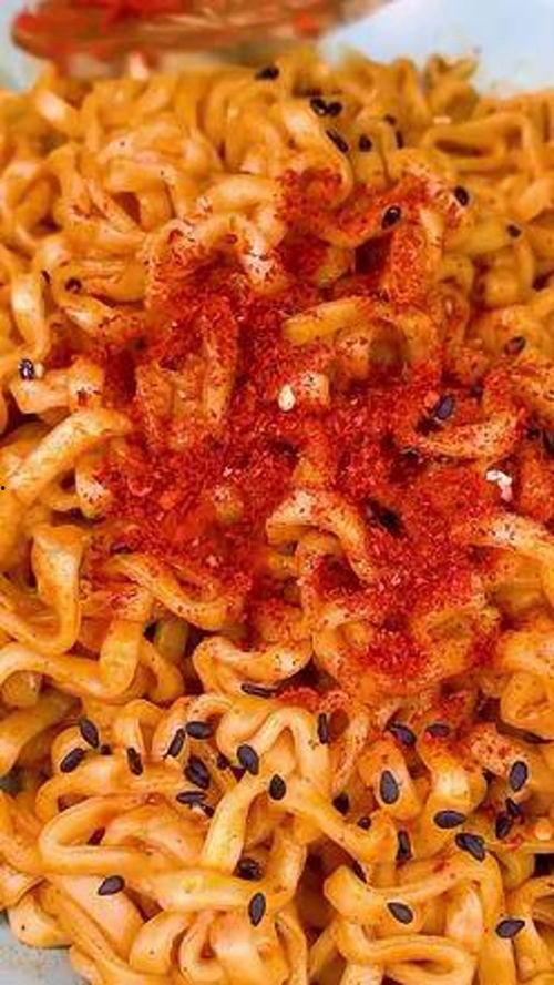 火鸡面的爆料吃法视频,颠覆味蕾的惊喜体验! 第1张 火鸡面的爆料吃法视频,颠覆味蕾的惊喜体验! 第1张